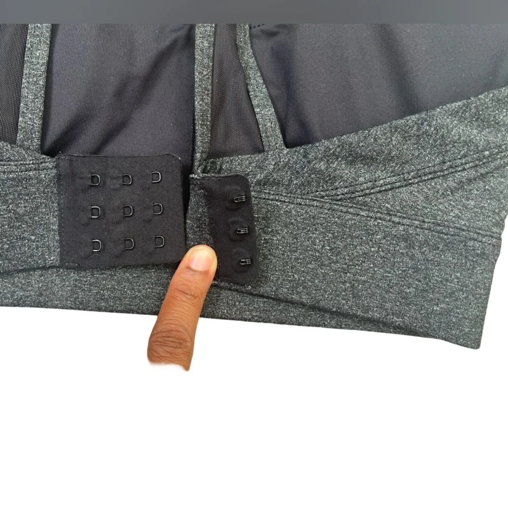 LAM Lifestyle & Movement Small Black Support Sports and Athletic Bra. Size: S.
